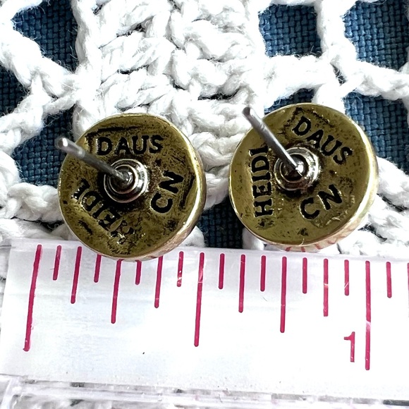 Heidi Daus 🆕 Red & Clear Crystals button pierced earrings - Picture 3 of 3